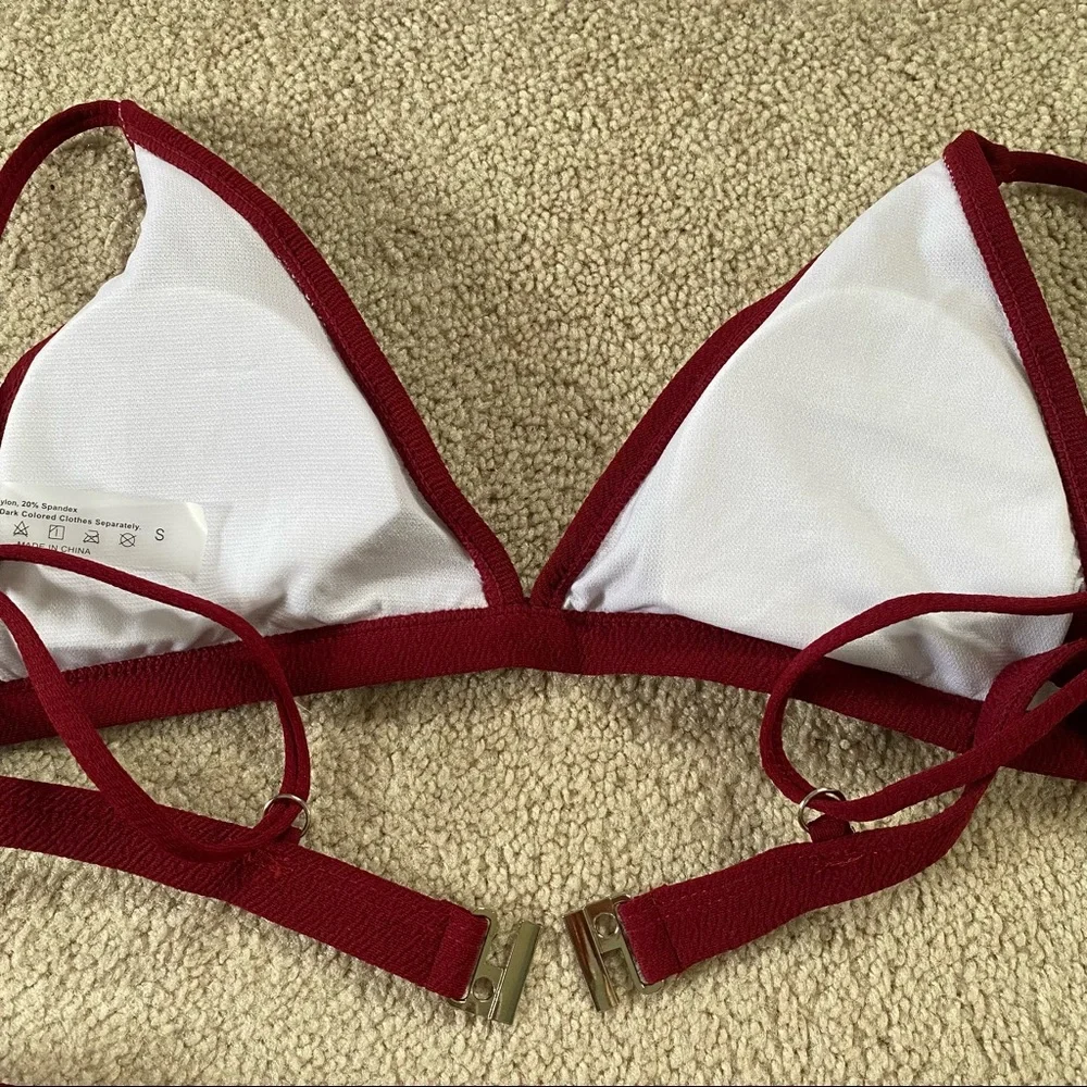 Burgundy bikini - Picture 3 of 13